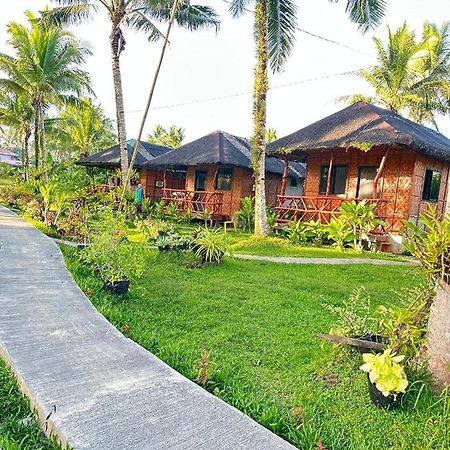 Cris & Mar Homestay Burgos  Eksteriør bilde