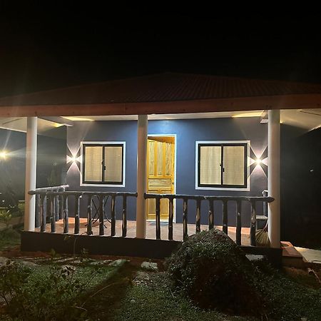 Cris & Mar Homestay Burgos  Eksteriør bilde